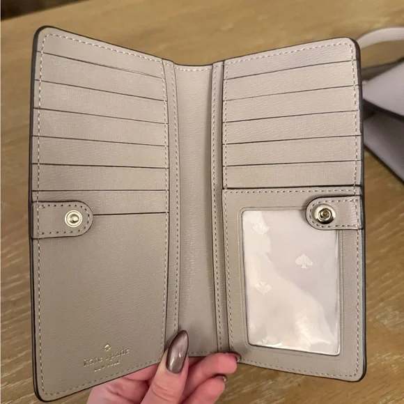 Kate Spade Crossbody Bag and Wallet Bundle - Picture 9 of 9